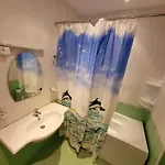 雅尔塔金沙迪拉乌酒店 *