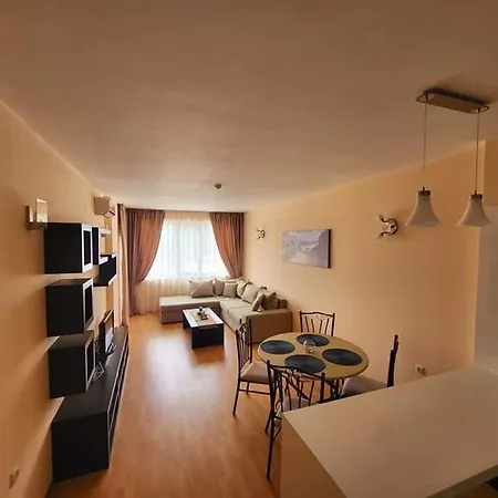 Dilov In Yalta Zlate písky