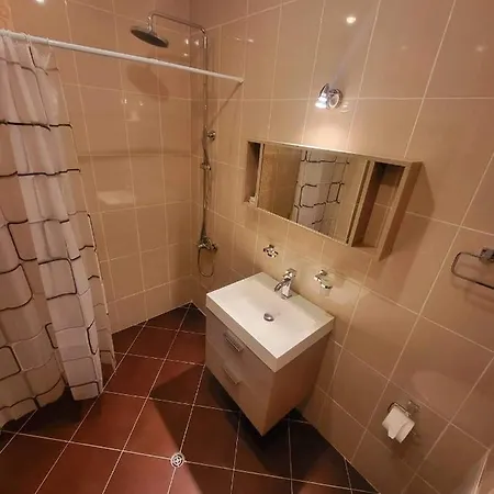 Dilov In Yalta Apartamento Golden Sands