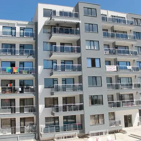 Dilov In Yalta Apartamento Golden Sands
