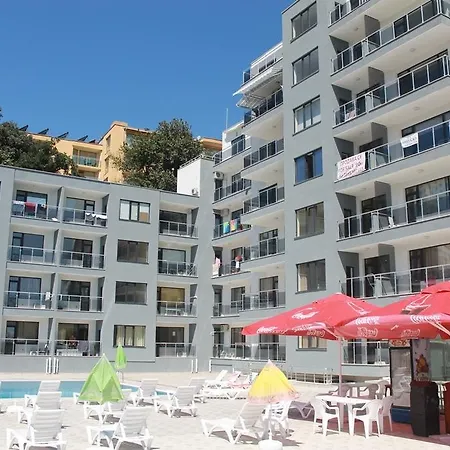 Dilov In Yalta Apartmán