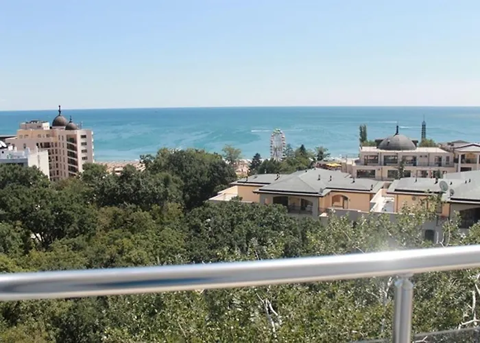 Dilov In Yalta Appartamento Golden Sands