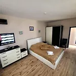 Appartement Dilov In Yalta *