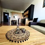 Dilov In Yalta Appartement Goudstrand