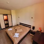 Appartement Dilov In Yalta