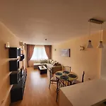 Dilov In Yalta Goudstrand