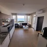 Appartement Dilov In Yalta Goudstrand