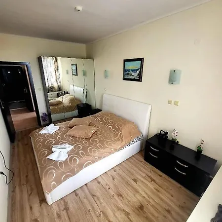 Dilov In Yalta Złote Piaski