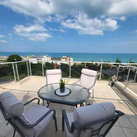 Dilov In Yalta * Golden Sands