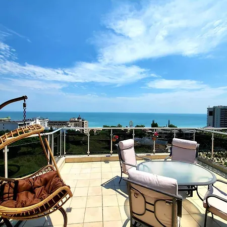 Apartment Dilov In Yalta