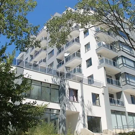 Dilov In Yalta *