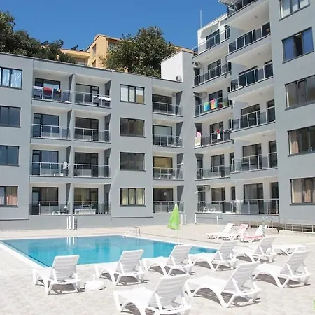 Dilov In Yalta * Golden Sands
