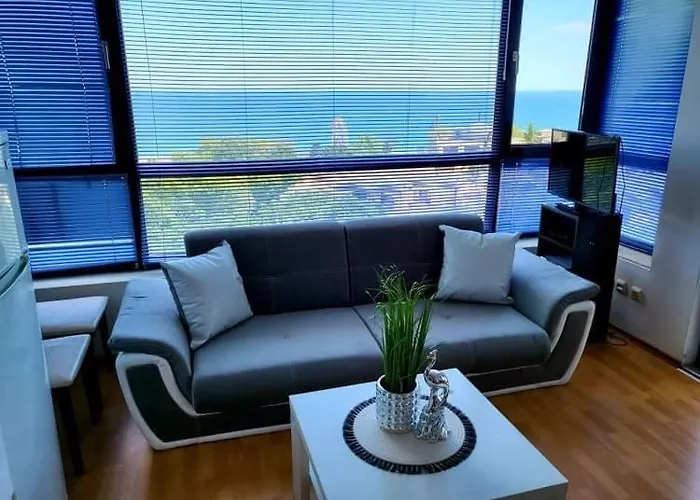 Dilov In Yalta Golden Sands