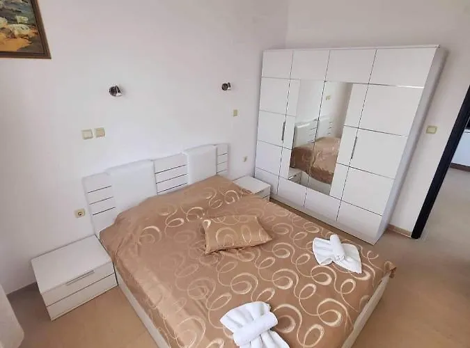 Dilov In Yalta * Golden Sands