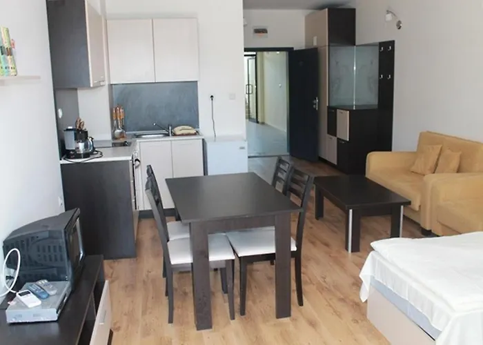 Dilov In Yalta Apartamento Golden Sands