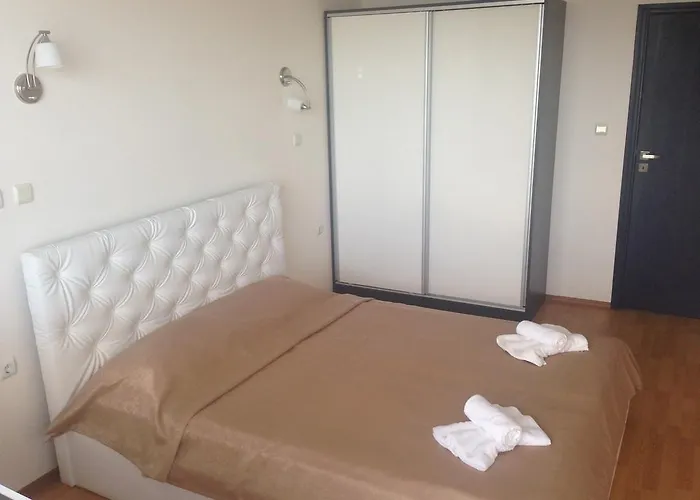 Apartamento Dilov In Yalta Golden Sands